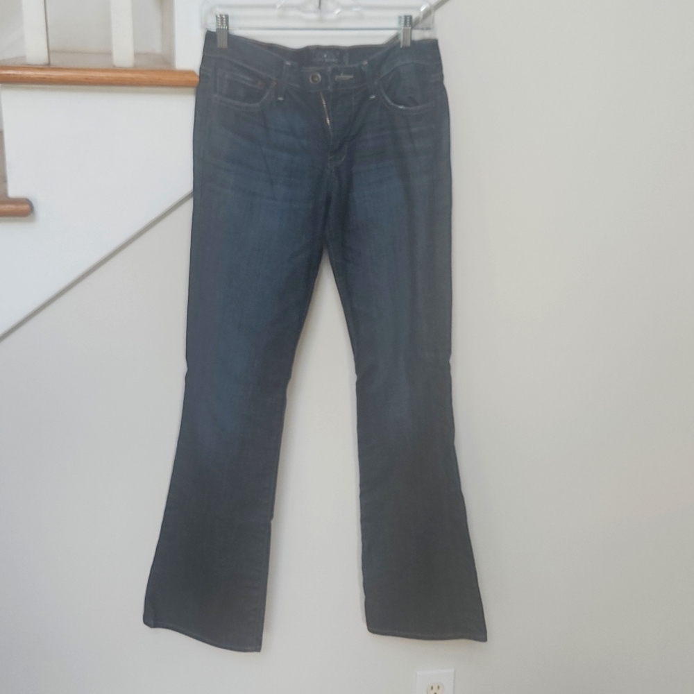 Lucky Brand Sweet ‘n Low Medium Wash Blue Size 2/ 26